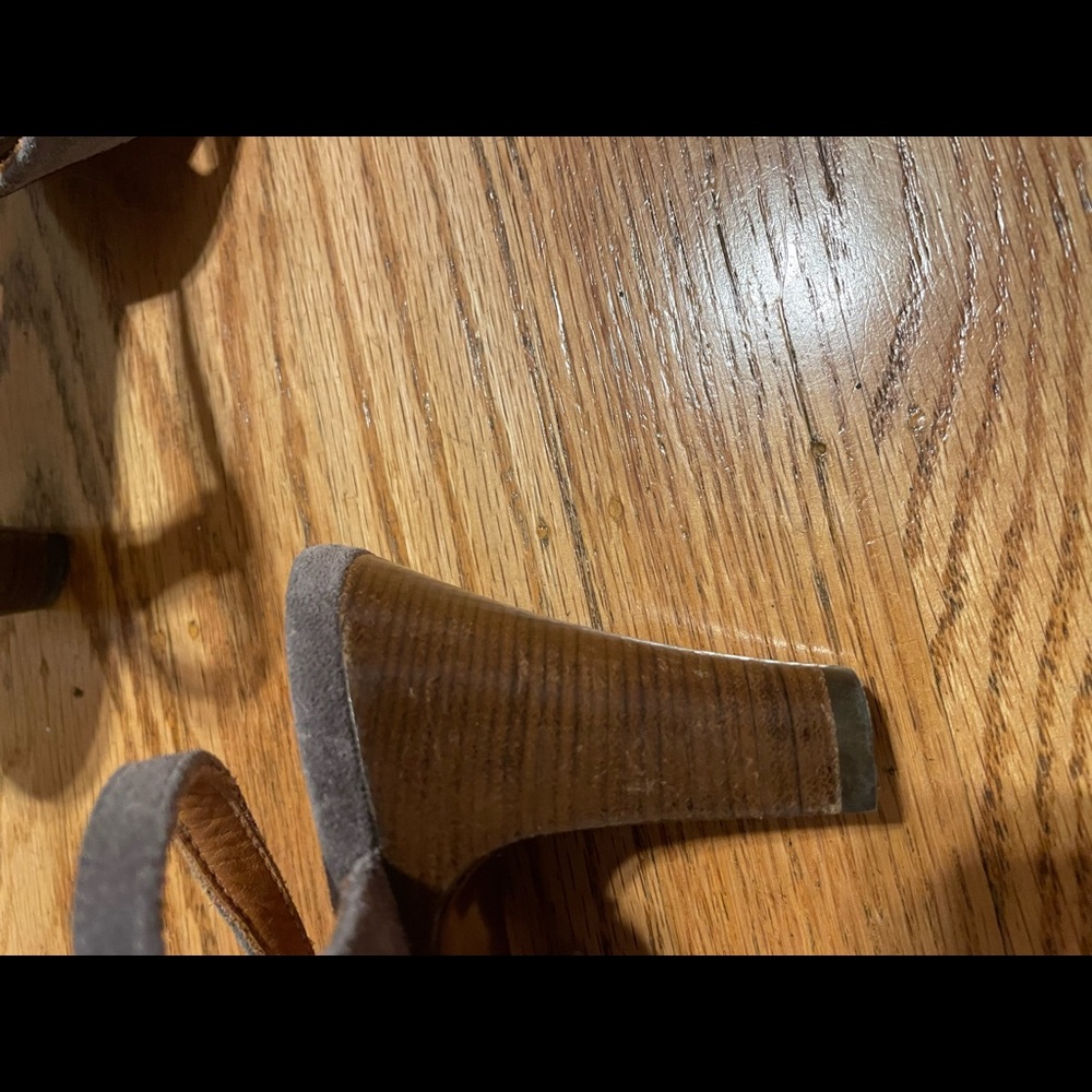 Heeled Sandals - Picture 5 of 8